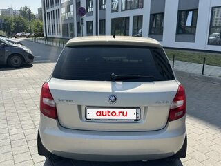2013 Skoda Fabia II Рестайлинг, золотистый, 565000 рублей, вид 5