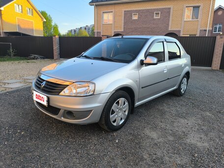 2014 Renault Logan I Рестайлинг, серый, 550000 рублей, вид 1