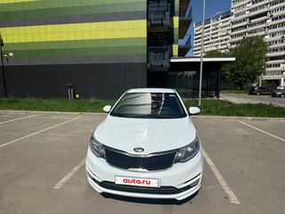 2017 Kia Rio III Рестайлинг, белый, 950000 рублей, вид 1
