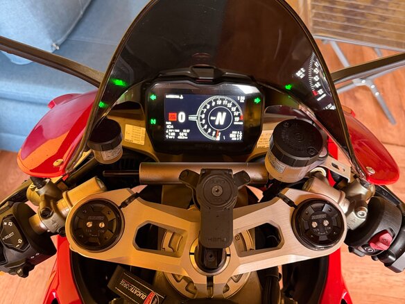 2018 Ducati Panigale V4, красный - вид 12
