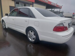 2003 Toyota Avalon II Рестайлинг, белый, 1000000 рублей, вид 4