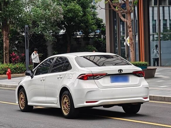 2023 Toyota Corolla XII (E210) Рестайлинг, белый, 1205000 рублей - вид 5