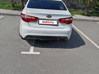 2012 Kia Rio 4-speed III, белый, 450000 рублей, вид 3