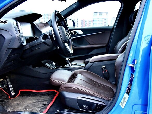 2020 BMW 1 серии 118d III (F40), синий, 3050000 рублей - вид 18