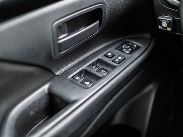 2018 Mitsubishi Outlander III Рестайлинг 2, серебристый, 1250000 рублей - вид 10