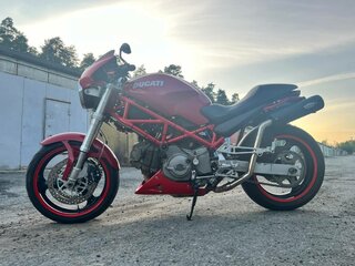 2005 Ducati Monster 620, красный, 420000 рублей, вид 3