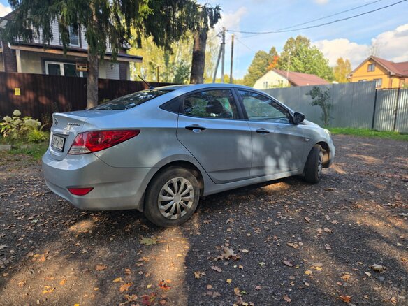 2012 Hyundai Solaris I, серый - вид 4