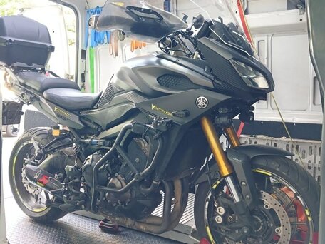 2015 Yamaha MT-09 Tracer (FJ-09), серый, 920000 рублей, вид 1