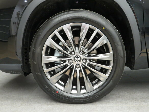 2025 Toyota Highlander IV (XU70), чёрный, 5780000 рублей - вид 32