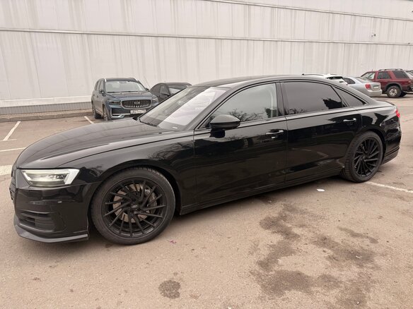 2018 Audi A8 Long 55 TFSI IV (D5), чёрный, 3900000 рублей - вид 5