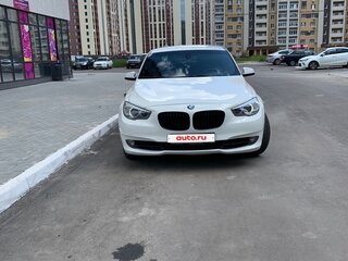 2012 BMW 5 серии Gran Turismo 530d xDrive VI (F10/F11/F07), белый, 1600000 рублей, вид 4