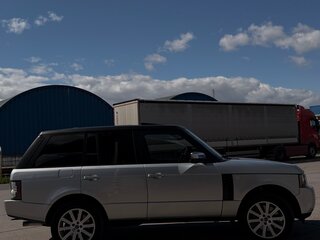 2010 Land Rover Range Rover Supercharged III Рестайлинг 2, серебристый, 1100000 рублей, вид 4