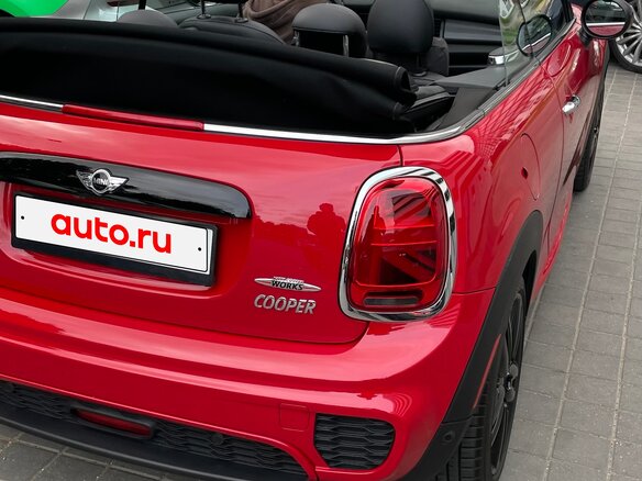 2018 Mini Cabrio Cooper III, красный, 2000000 рублей - вид 19