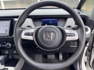 2022 Honda Fit Crosstar IV, белый, 1030007 рублей, вид 5