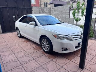 2011 Toyota Camry VI (XV40) Рестайлинг, белый, 1100000 рублей, вид 3