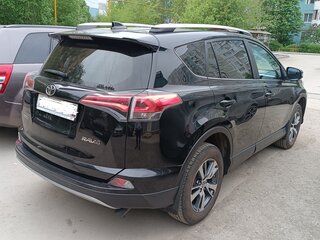 2019 Toyota RAV4 IV (XA40) Рестайлинг, чёрный, 2150000 рублей, вид 2