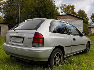 1998 Mazda 323 VI (BJ), серый, 200000 рублей, вид 4