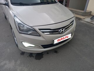 2015 Hyundai Solaris I Рестайлинг, бежевый, 1000000 рублей, вид 2