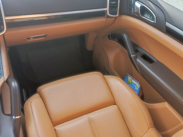 2017 Porsche Cayenne Diesel II Рестайлинг (958), чёрный, 4900000 рублей - вид 11
