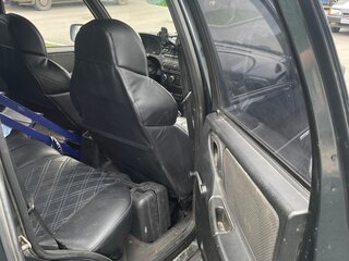 2012 Chevrolet Niva I Рестайлинг, чёрный, 410000 рублей, вид 3