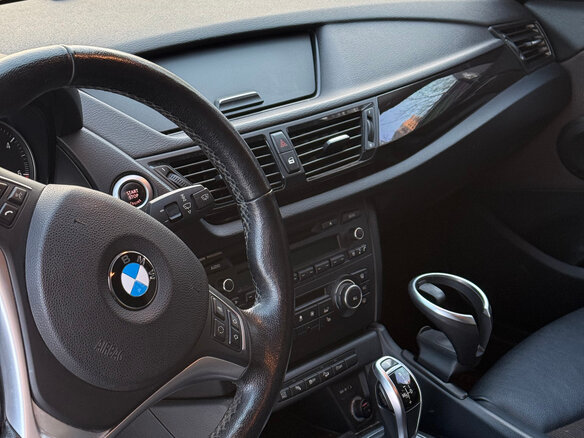 2013 BMW X1 20d I (E84) Рестайлинг, коричневый, 1700000 рублей - вид 6
