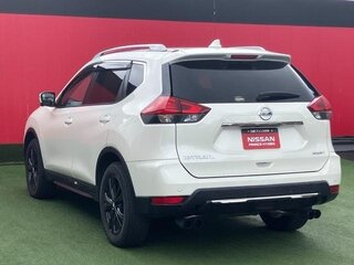 2022 Nissan X-Trail III Рестайлинг, белый, 1600000 рублей, вид 4