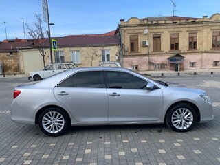2011 Toyota Camry Japan Market VII (XV50), серебристый, 1700000 рублей, вид 5