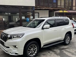 2018 Toyota Land Cruiser Prado 150 Series Рестайлинг 2, белый, 7500000 рублей, вид 1