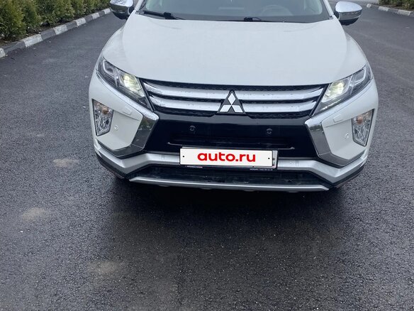 2019 Mitsubishi Eclipse Cross I, белый - вид 1