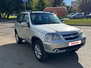 2011 Chevrolet Niva I Рестайлинг, серый, 450000 рублей, вид 1