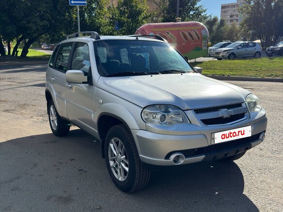 2011 Chevrolet Niva I Рестайлинг, серый, 450000 рублей
