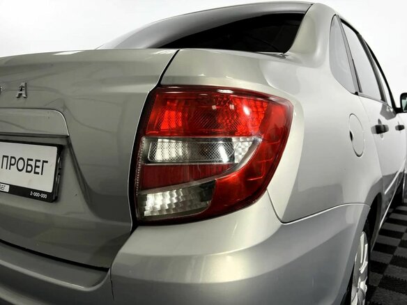 2021 Lada (ВАЗ) Granta I Рестайлинг, серый, 580000 рублей - вид 19
