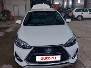 2021 Toyota Yaris L X XP150 Рестайлинг, белый, 1750000 рублей, вид 2