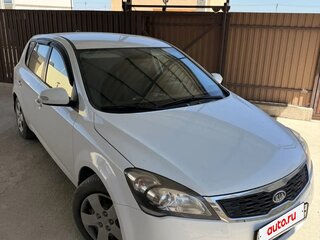 2011 Kia Ceed I Рестайлинг, белый, 990000 рублей, вид 1