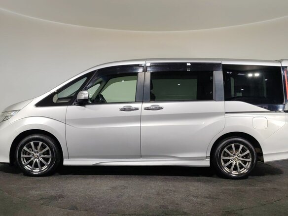 2015 Honda Stepwgn Spada V, серый, 1870000 рублей - вид 7