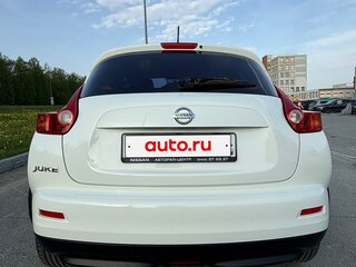 2013 Nissan Juke I, белый, 1050000 рублей, вид 3