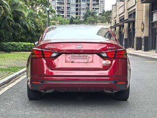 2021 Nissan Altima VI (L34), красный, 1601001 рублей, вид 5