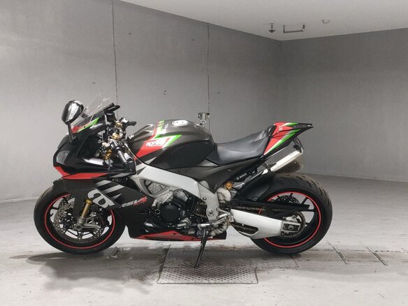 2020 Aprilia RSV4, чёрный, 1509000 рублей - вид 1