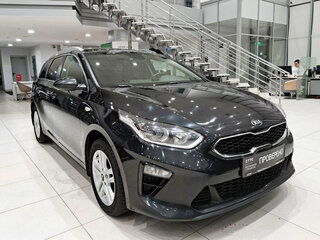 2021 Kia Ceed III Рестайлинг, чёрный, 1850000 рублей, вид 3