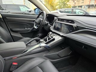 2023 Geely Atlas Pro, серый, 1780000 рублей, вид 3