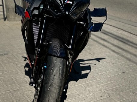 2025 BMW M 1000 R, чёрный, 3100000 рублей, вид 3