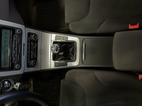2010 Volkswagen Passat B6, серебристый, 820000 рублей - вид 28