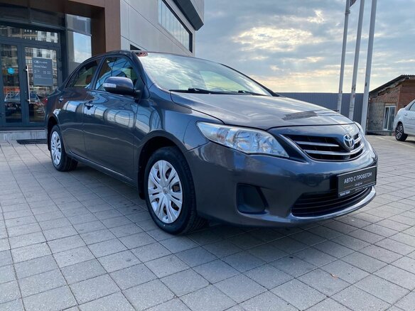 2011 Toyota Corolla X (E140, E150) Рестайлинг, серый, 1190000 рублей - вид 2