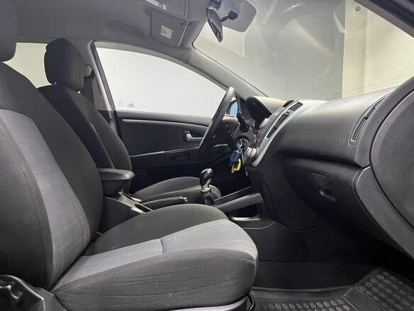 2011 Kia Ceed I Рестайлинг, синий - вид 17