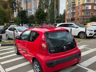 2010 Peugeot 107 I Рестайлинг, красный, 350000 рублей, вид 4