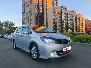 2010 Toyota Wish II, серебристый, 1250000 рублей, вид 5
