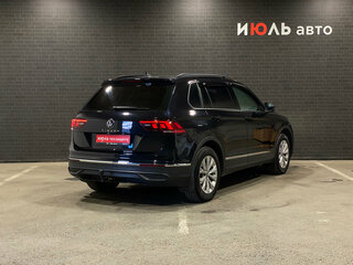 2021 Volkswagen Tiguan II Рестайлинг, чёрный, 2599000 рублей, вид 5