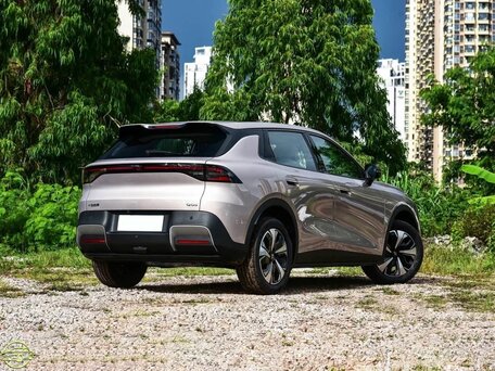 2026 Changan Qiyuan Q05 40.3 kWh II, серебристый, 2490000 рублей, вид 5