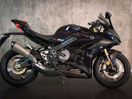 2026 Voge RR660S, синий, 794000 рублей, вид 2