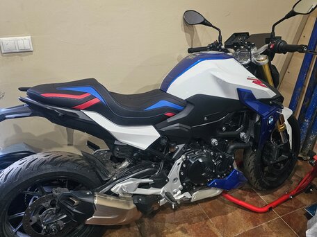 2022 BMW F 900 R, белый, 1000000 рублей, вид 3